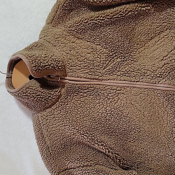 SMALL TEDDY JACKET BY CHAPS - Picture 2 of 14